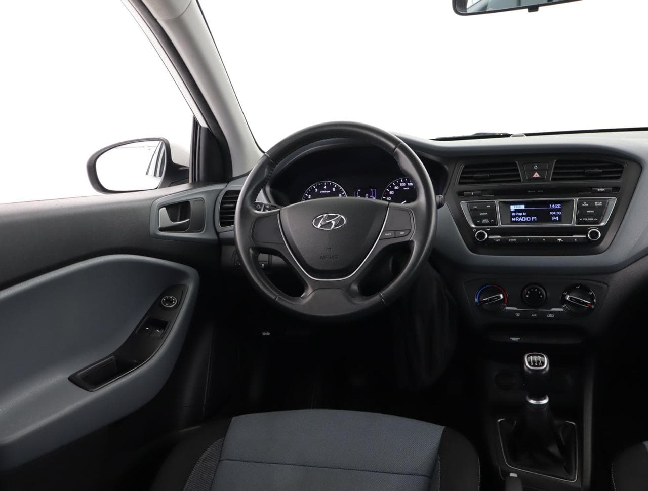 2017 Hyundai i20 - 16