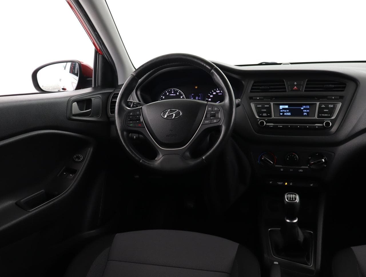 2017 Hyundai i20 - 16