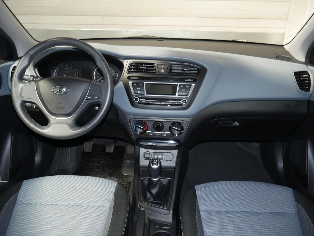 2018 Hyundai i20 - 15