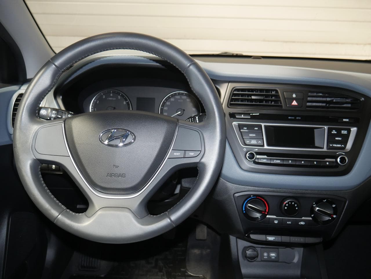 2018 Hyundai i20 - 25