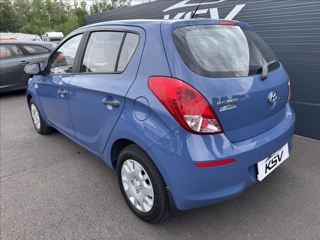 2014 Hyundai i20 - 17