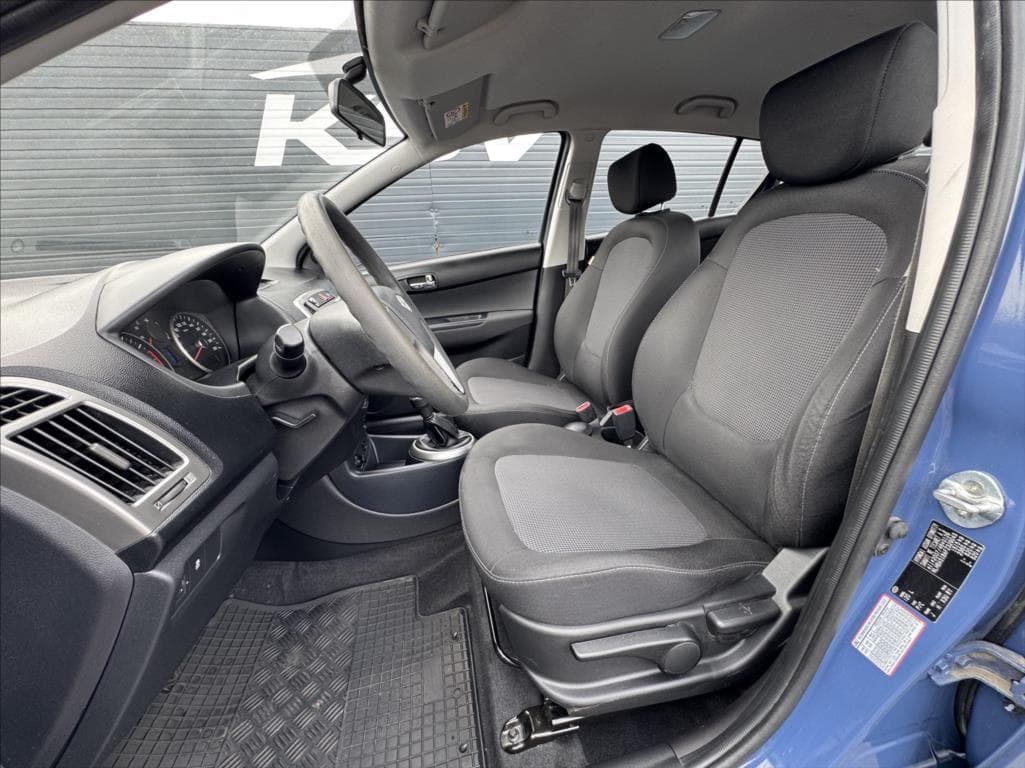 2014 Hyundai i20 - 23