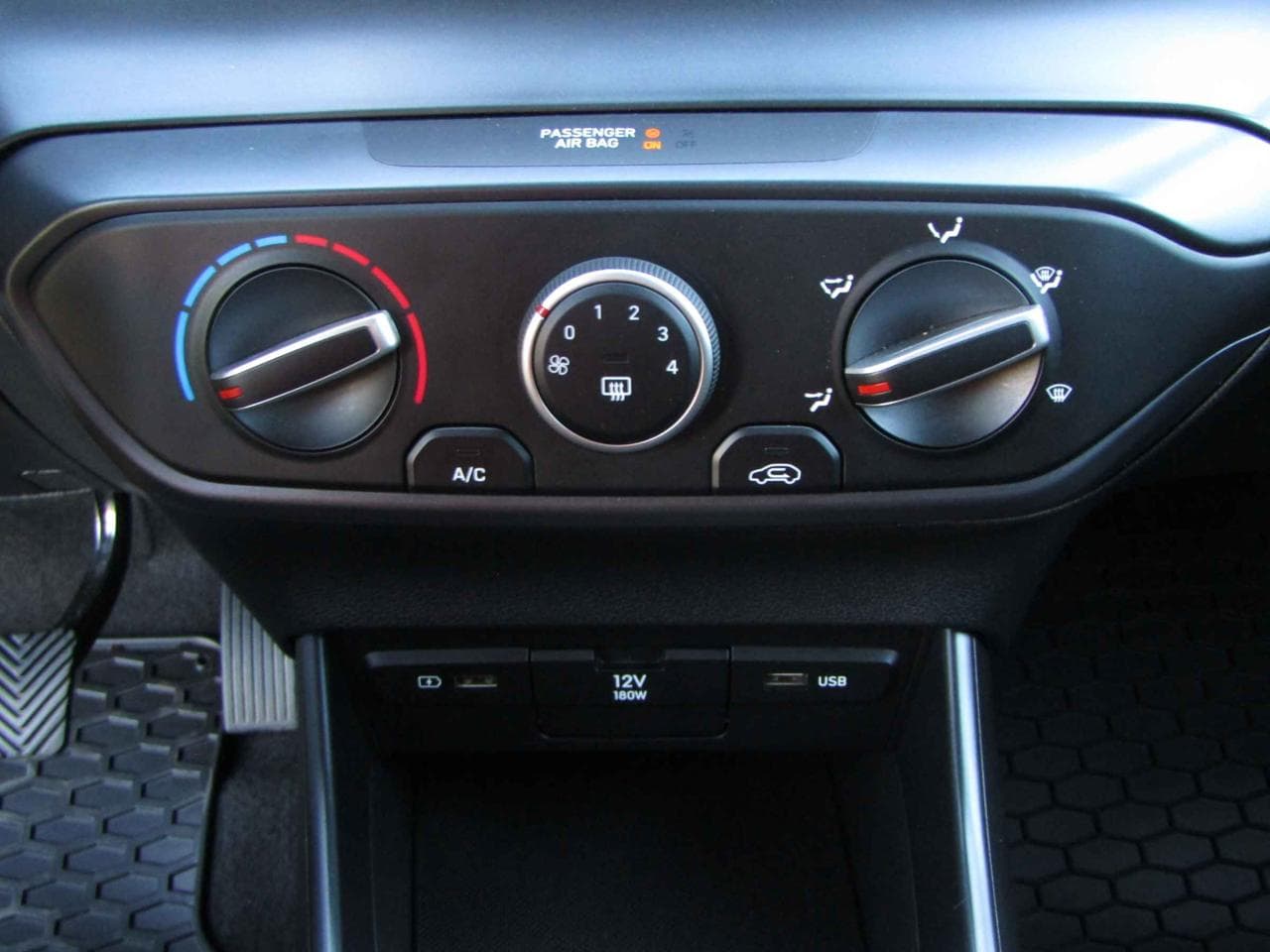 2023 Hyundai i20 - 27