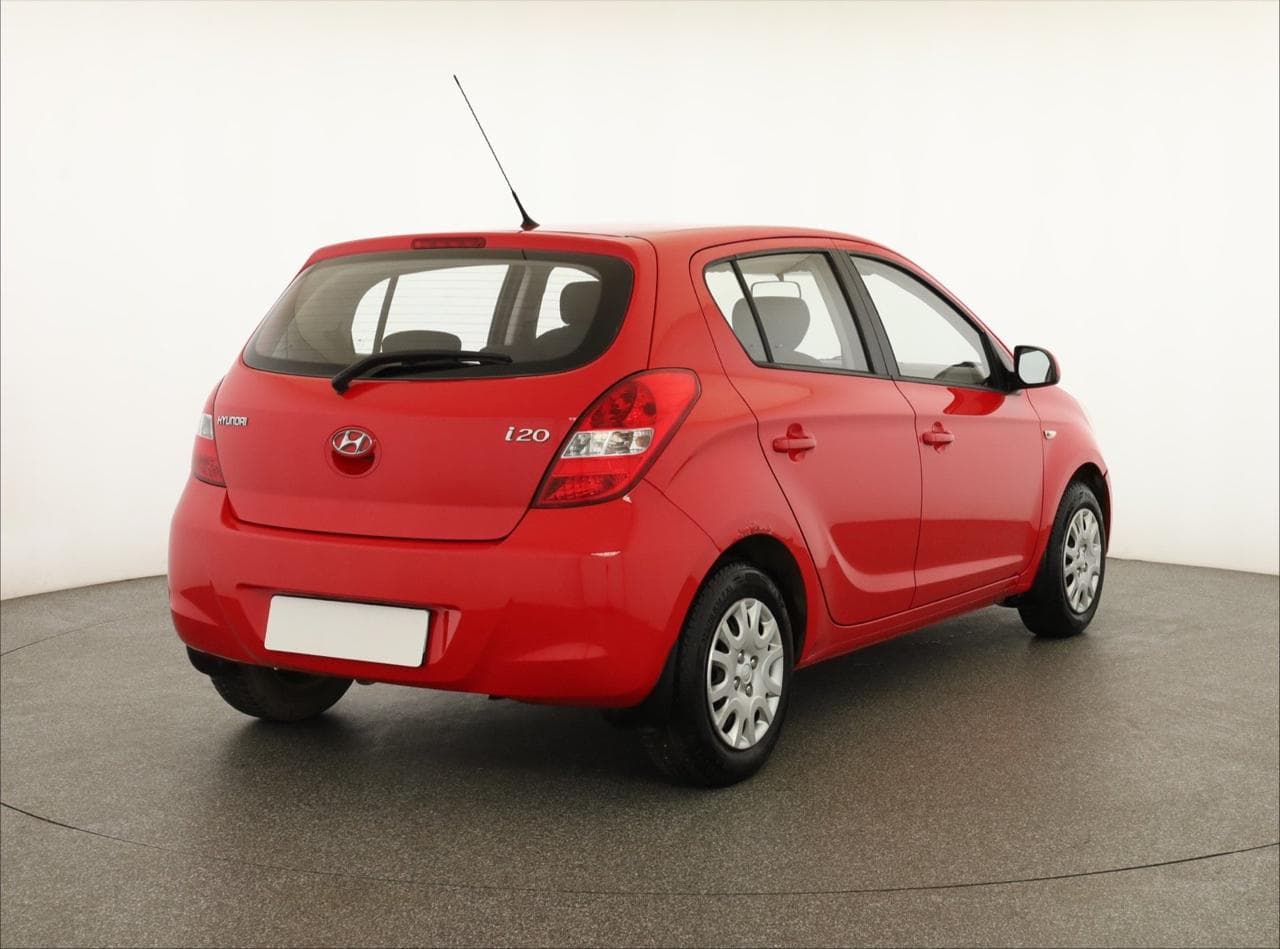 2012 Hyundai i20 - 9