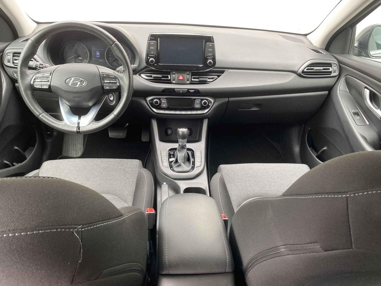 2022 Hyundai i30 - 14
