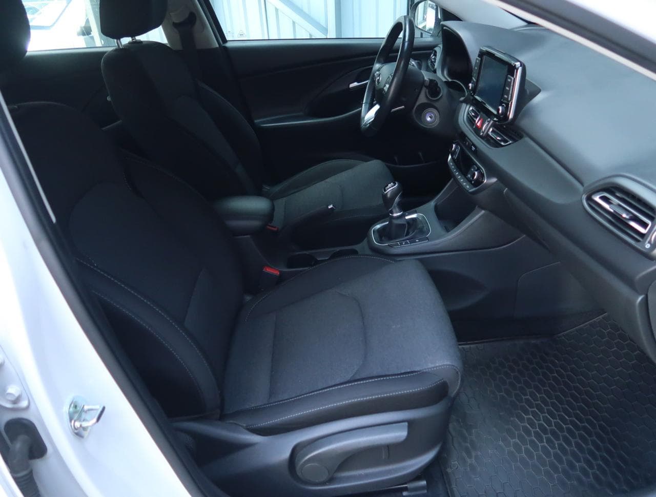 2022 Hyundai i30 - 22