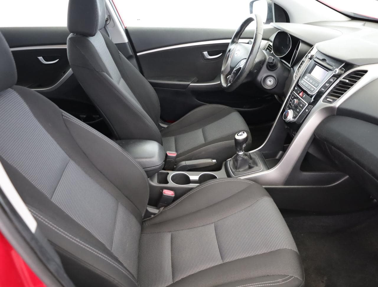 2012 Hyundai i30 - 10