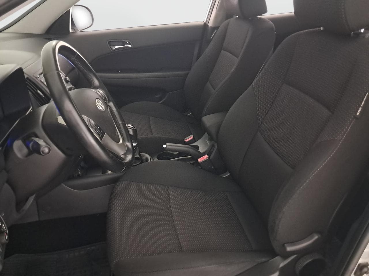 2011 Hyundai i30 - 31