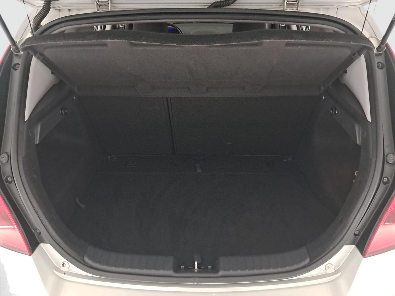 2011 Hyundai i30 - 38