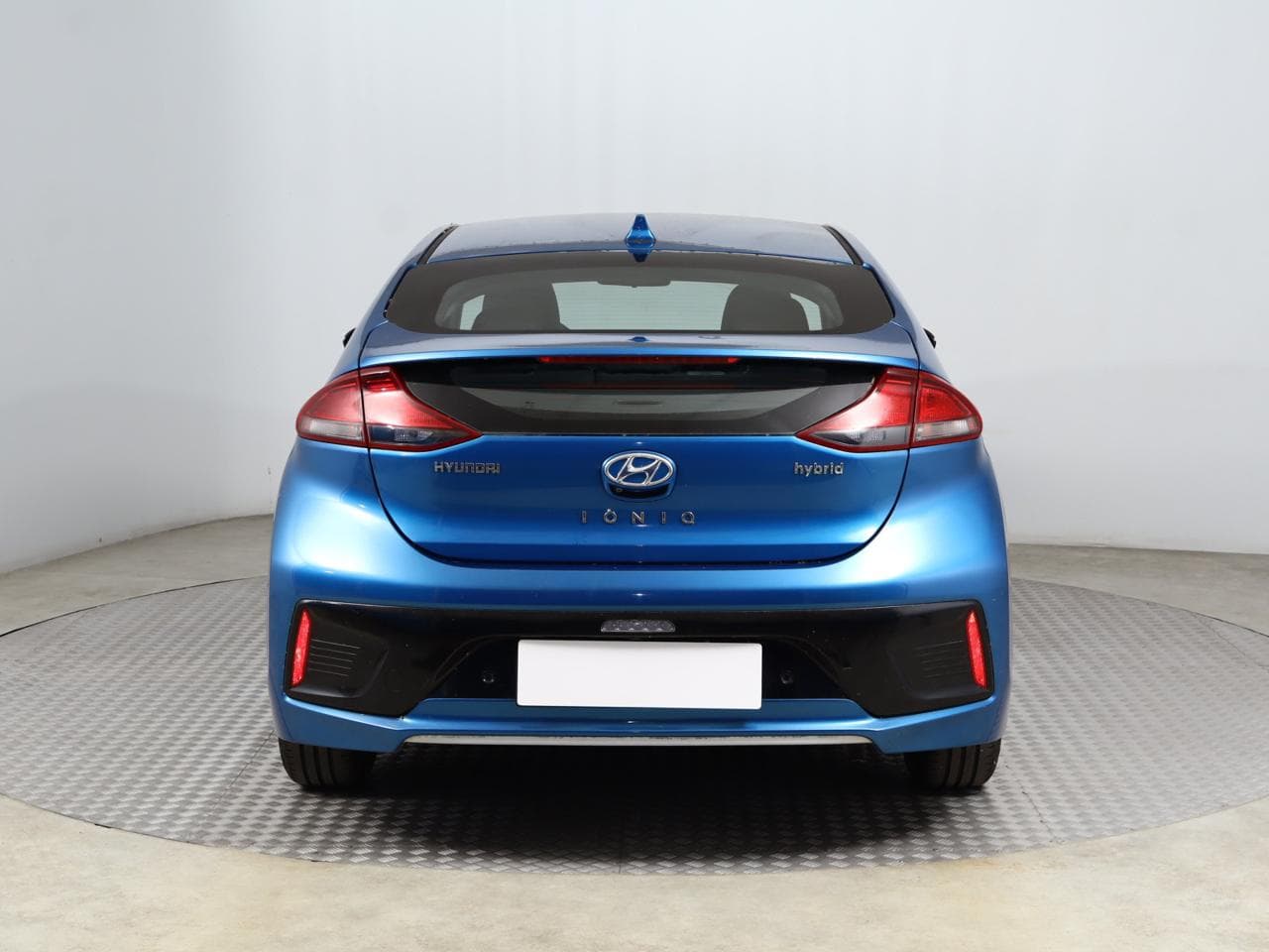 2017 Hyundai IONIQ - 6