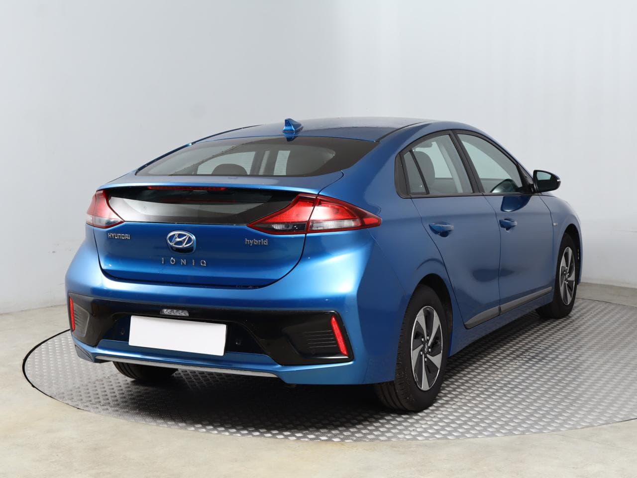 2017 Hyundai IONIQ - 7