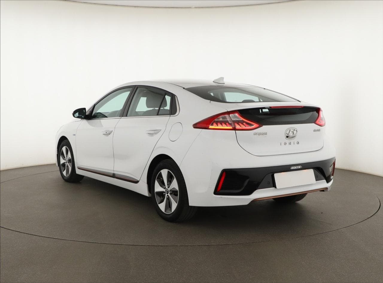 2019 Hyundai IONIQ - 8