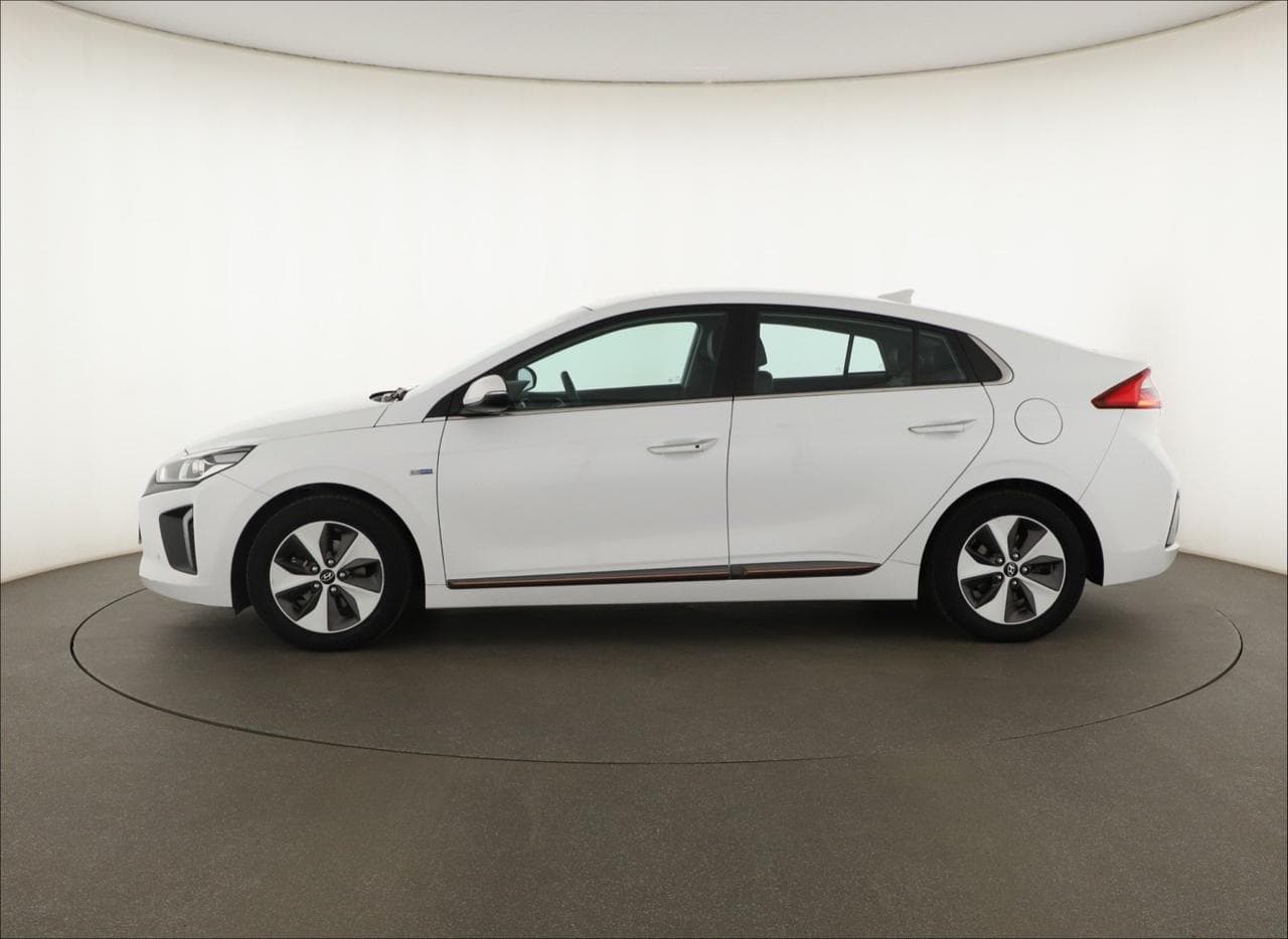 2019 Hyundai IONIQ - 6