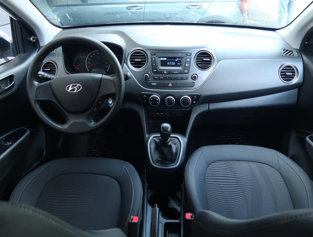 2018 Hyundai i10 - 10