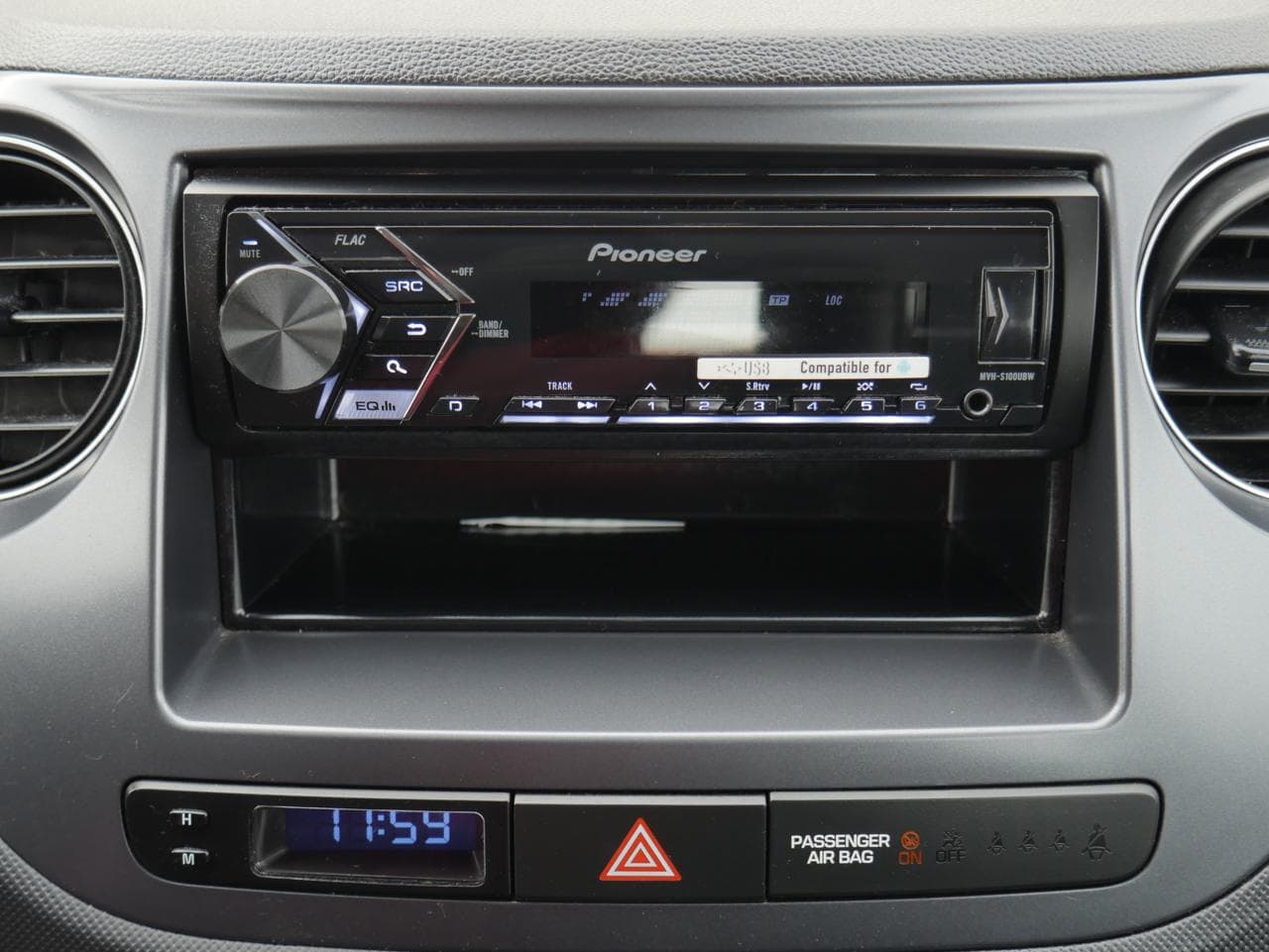 2018 Hyundai i10 - 15