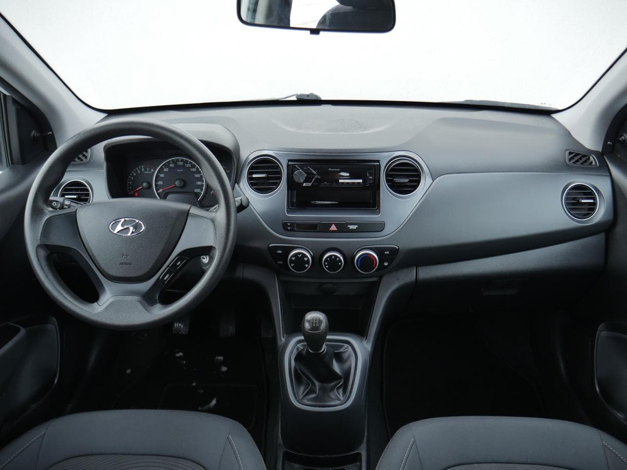 2018 Hyundai i10 - 8