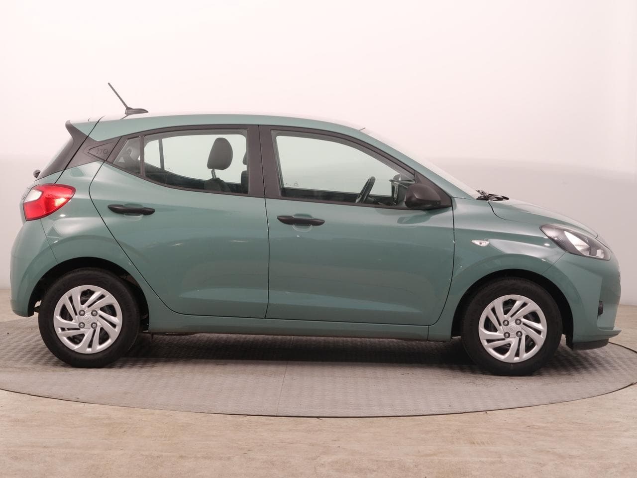 2022 Hyundai i10 - 8