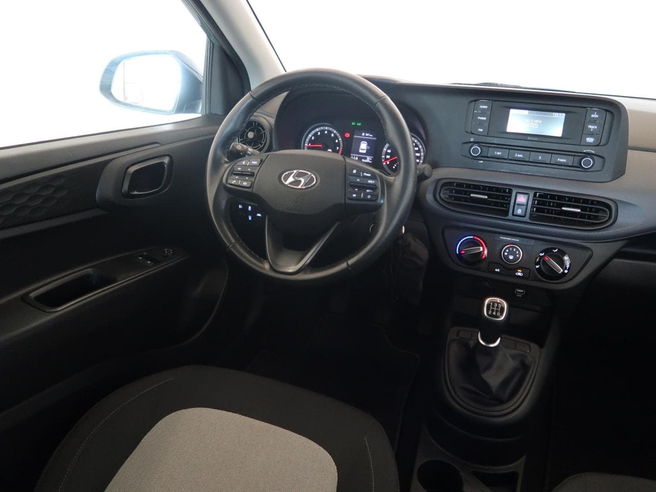2022 Hyundai i10 - 9
