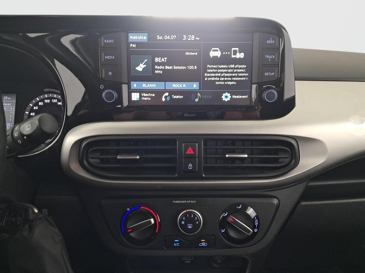 2020 Hyundai i10 - 18