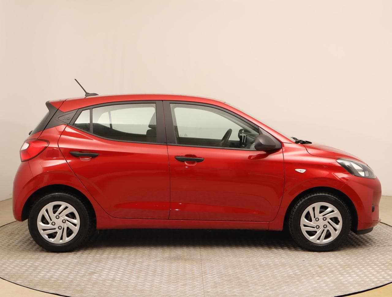 2025 Hyundai i10 - 8