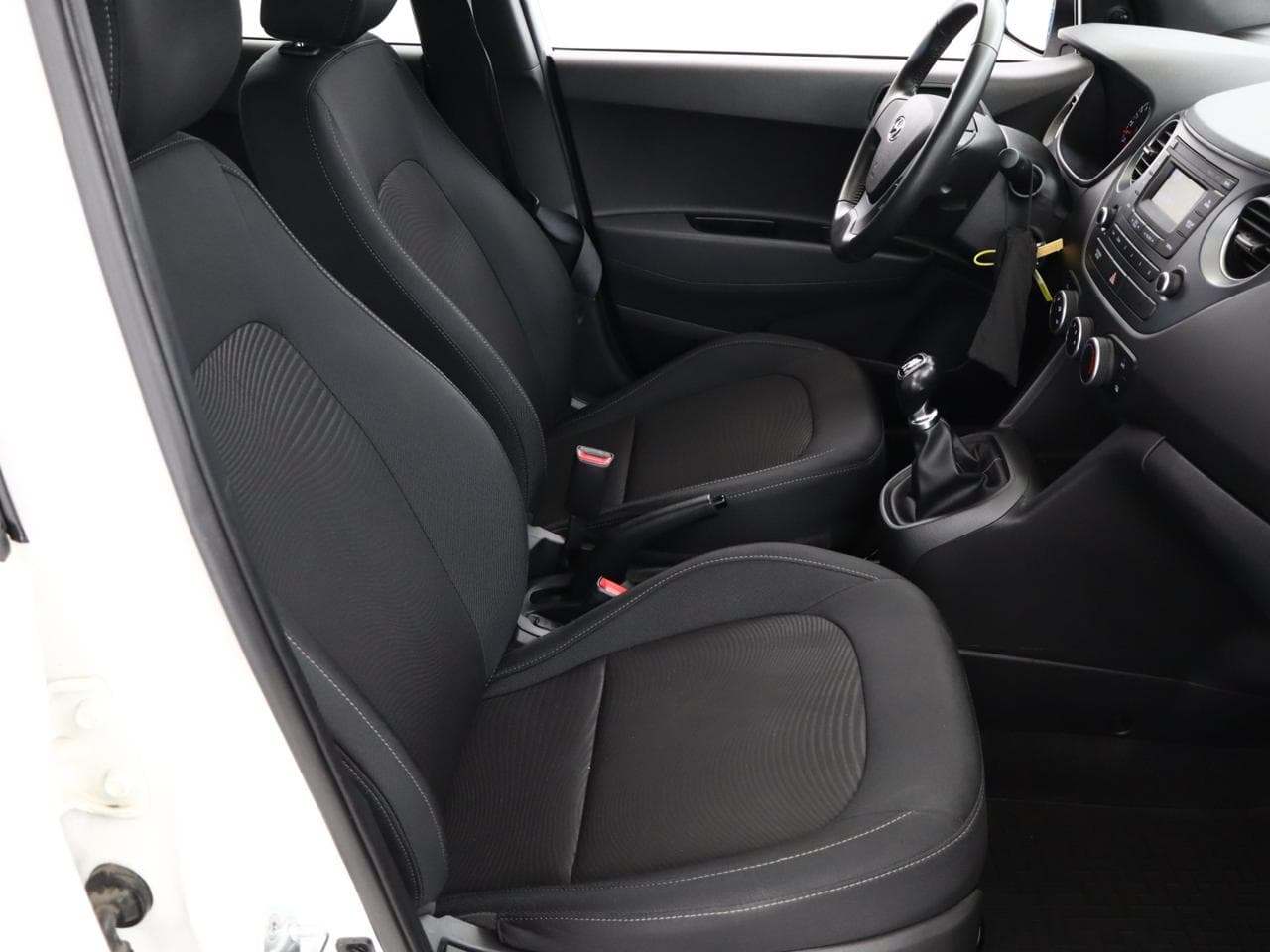 2018 Hyundai i10 - 10