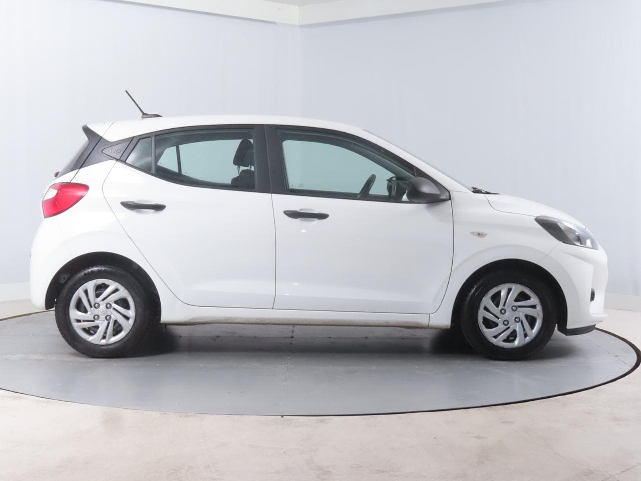 2021 Hyundai i10 - 8