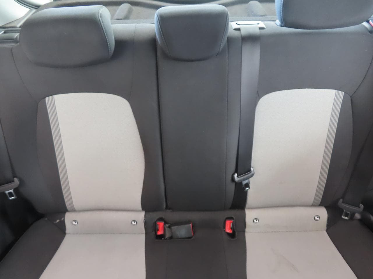 2021 Hyundai i10 - 14