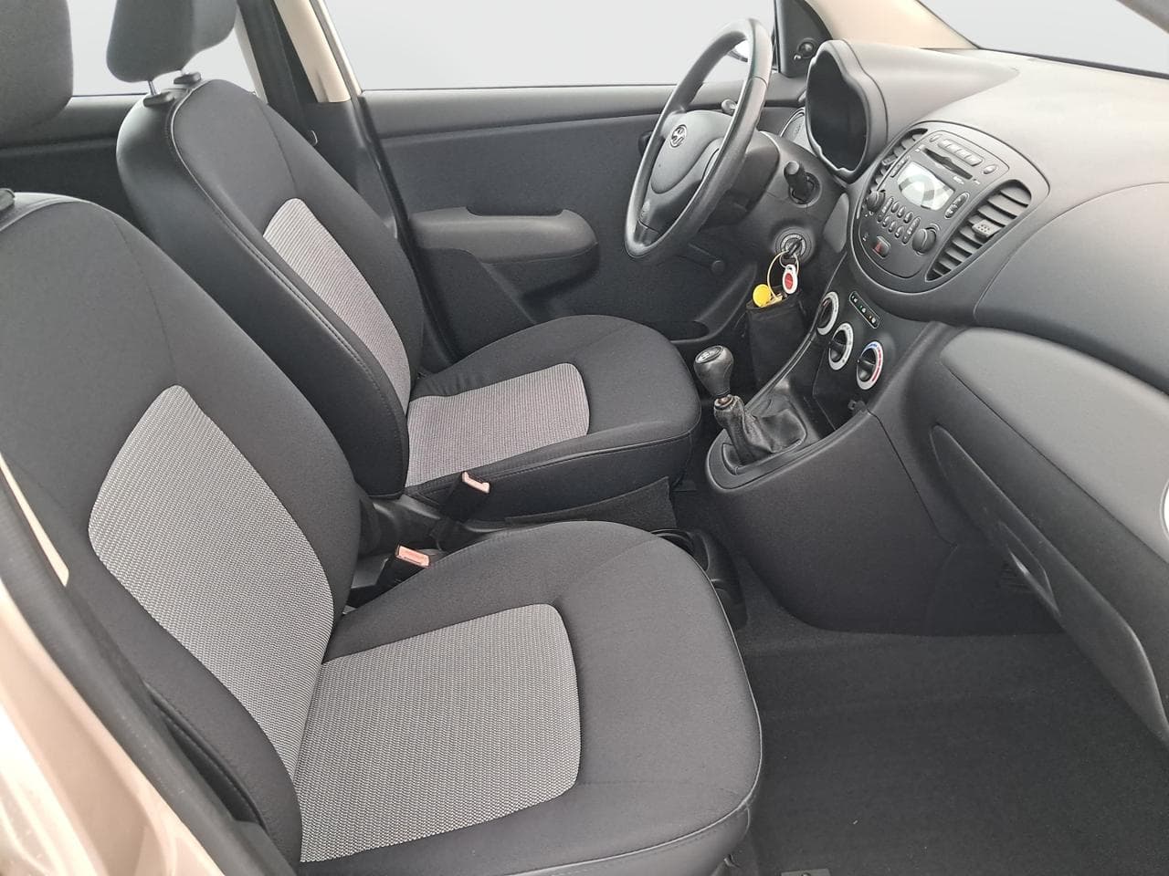 2010 Hyundai i10 - 12