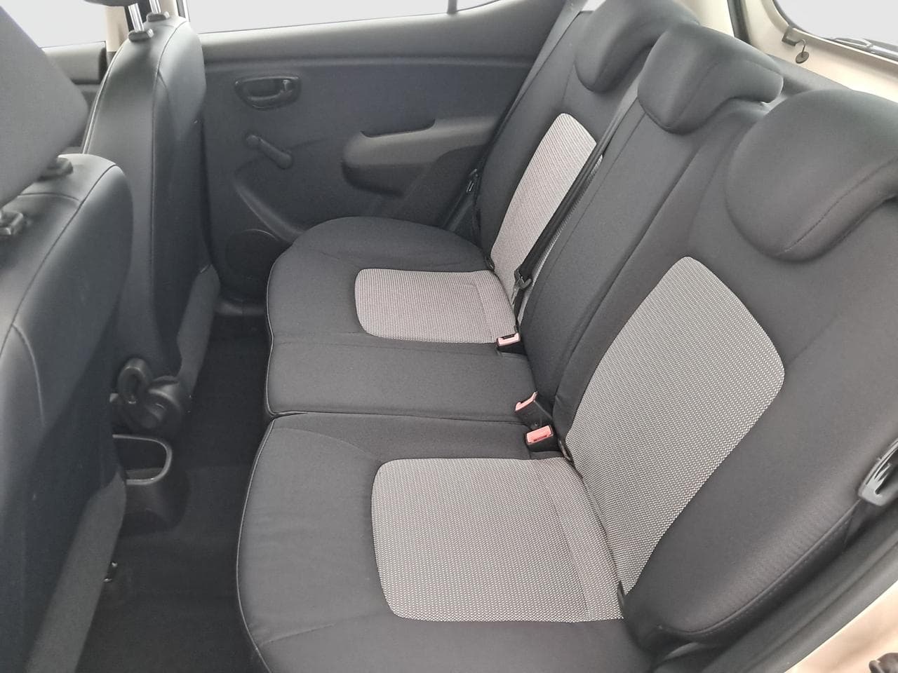 2010 Hyundai i10 - 15