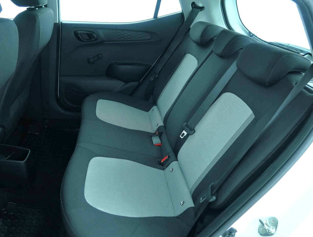 2023 Hyundai i10 - 15