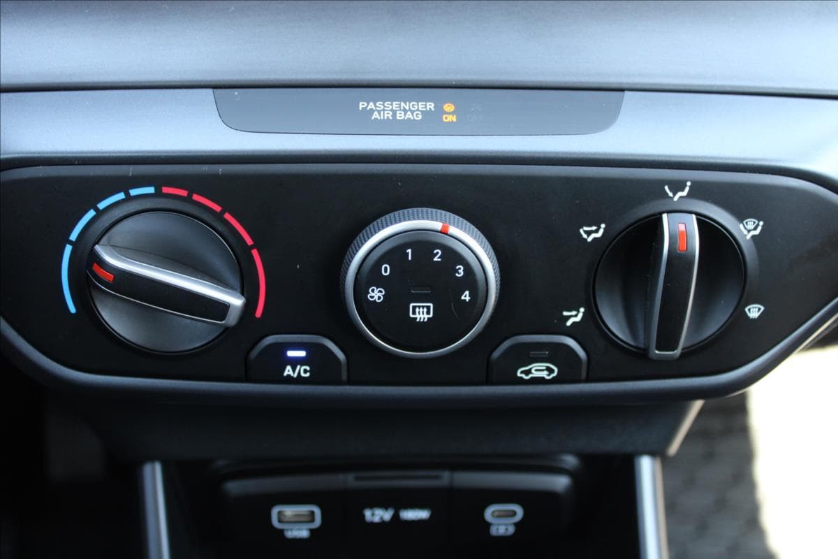2023 Hyundai i20 - 25