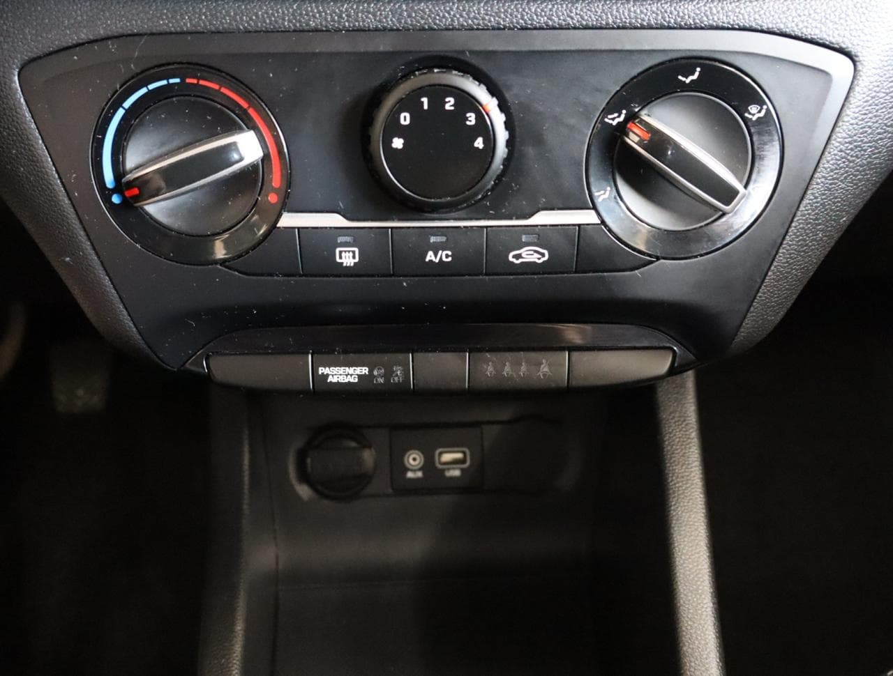 2018 Hyundai i20 - 36