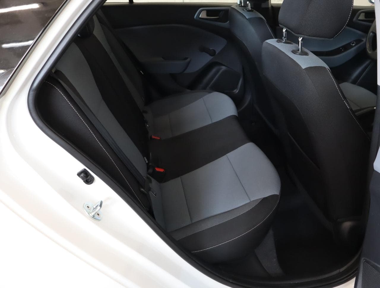 2018 Hyundai i20 - 24