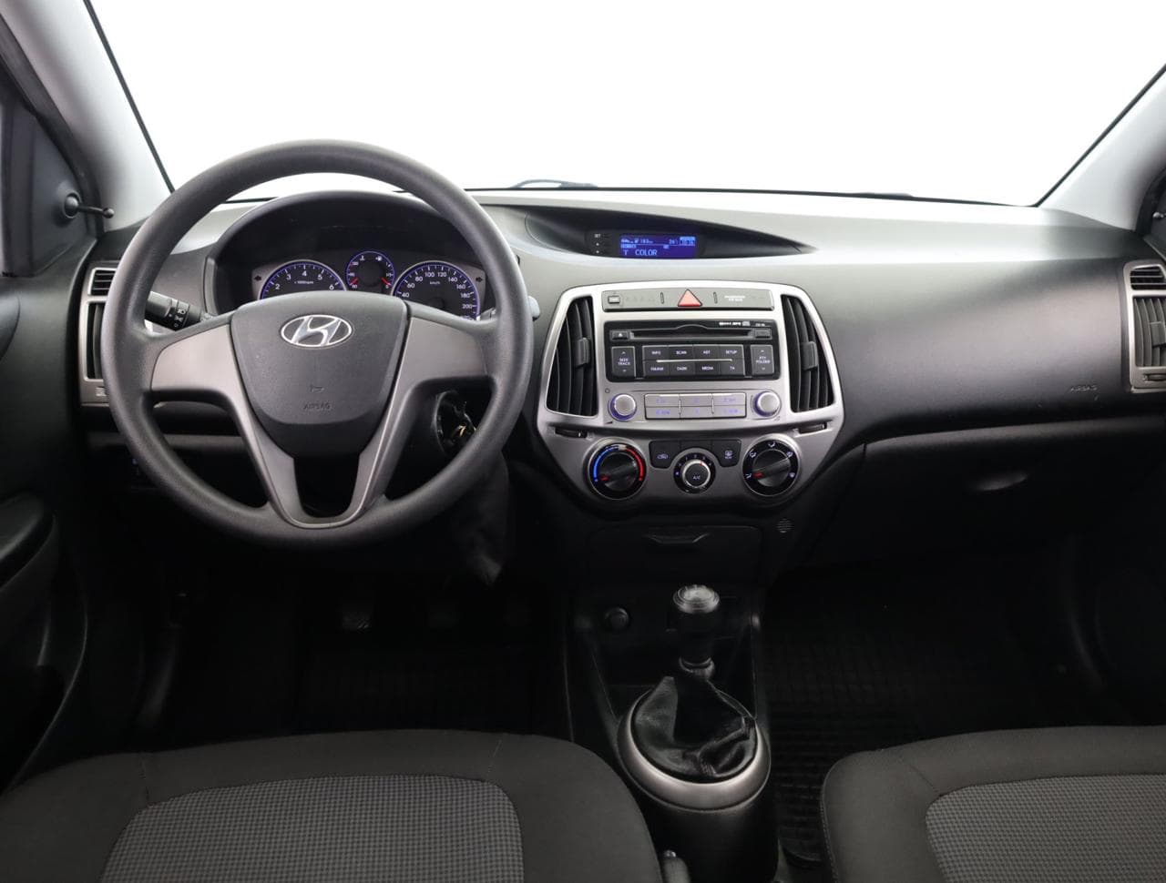 2014 Hyundai i20 - 15