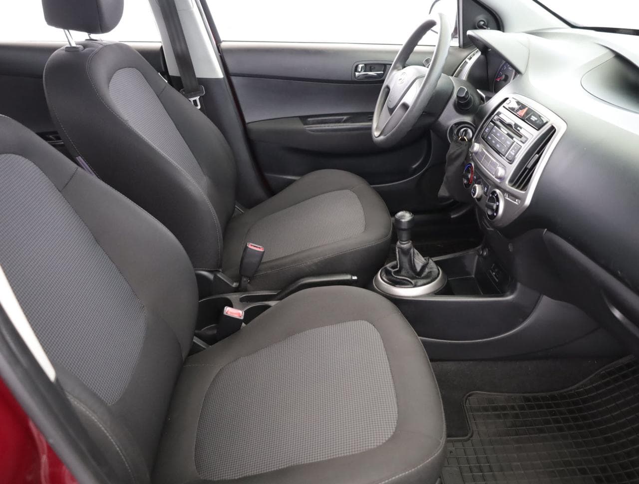 2014 Hyundai i20 - 17