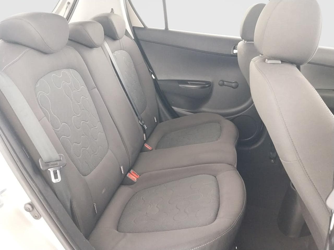 2009 Hyundai i20 - 19