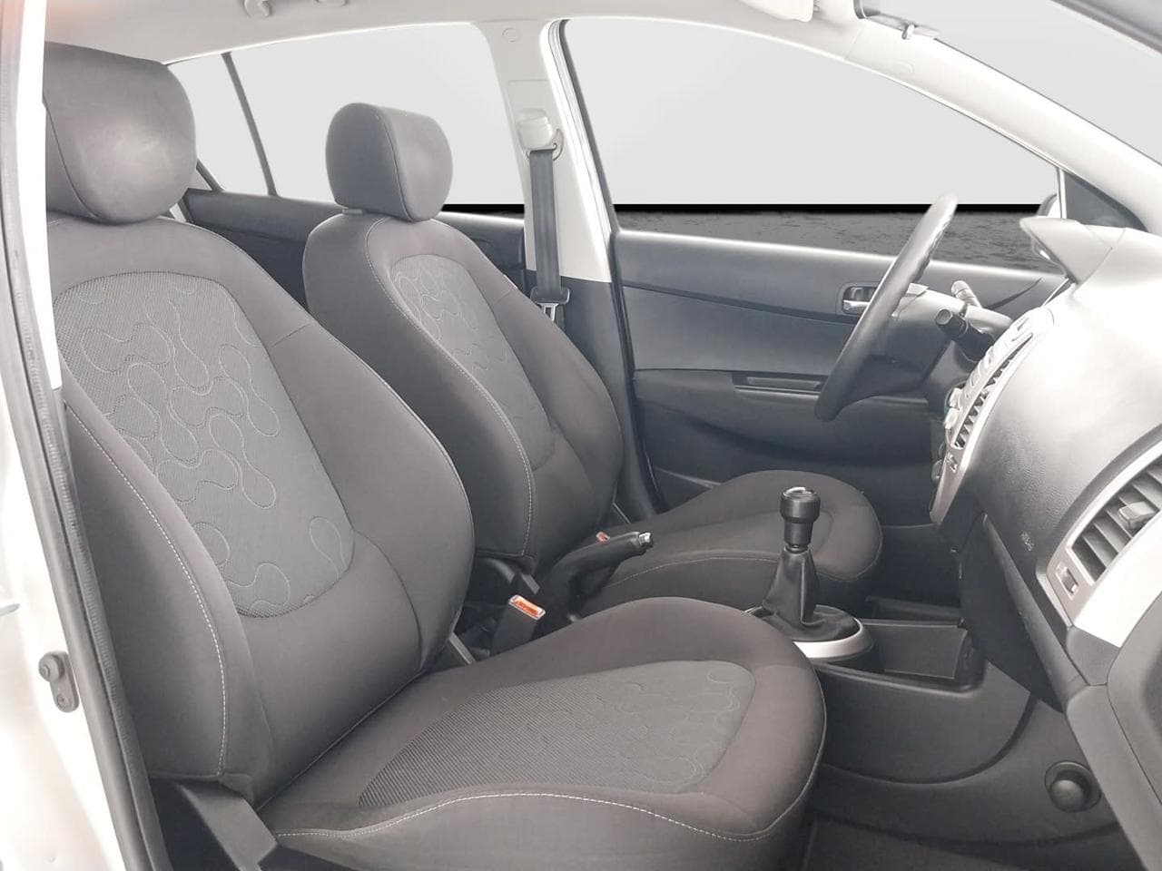 2009 Hyundai i20 - 17