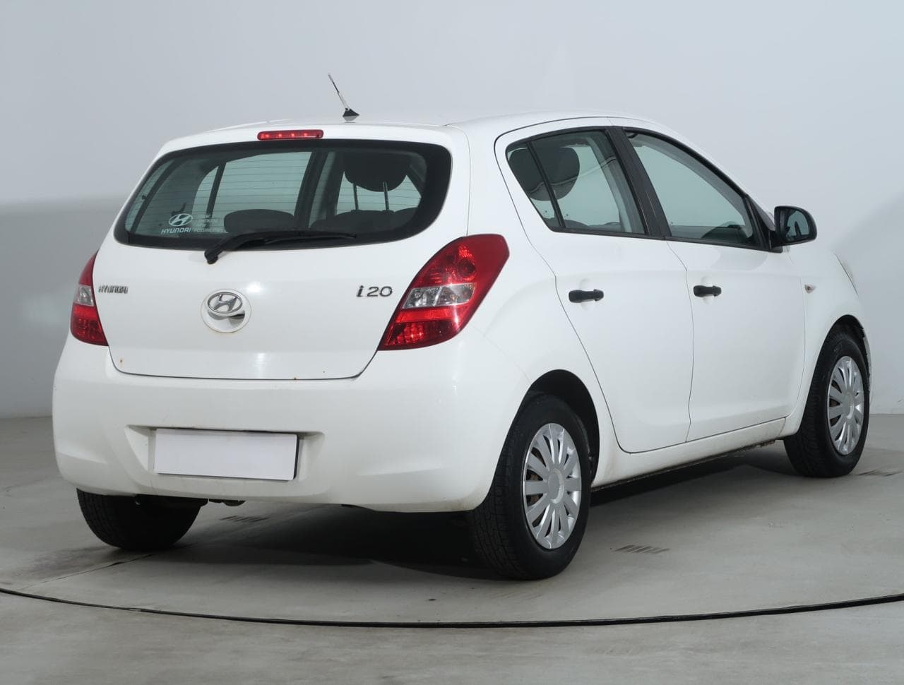 2011 Hyundai i20 - 13