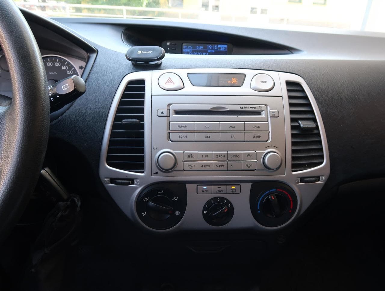 2011 Hyundai i20 - 34