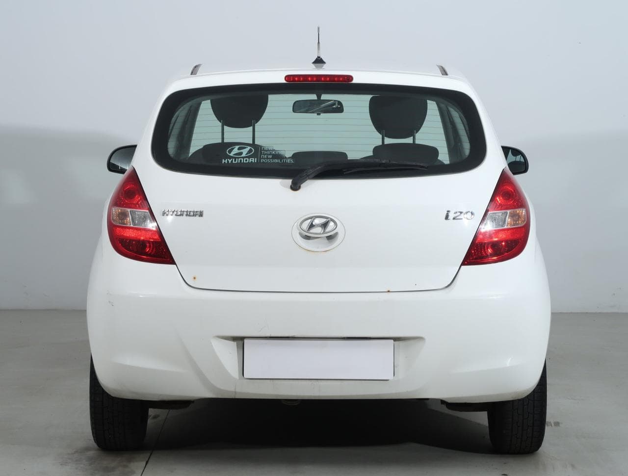 2011 Hyundai i20 - 11
