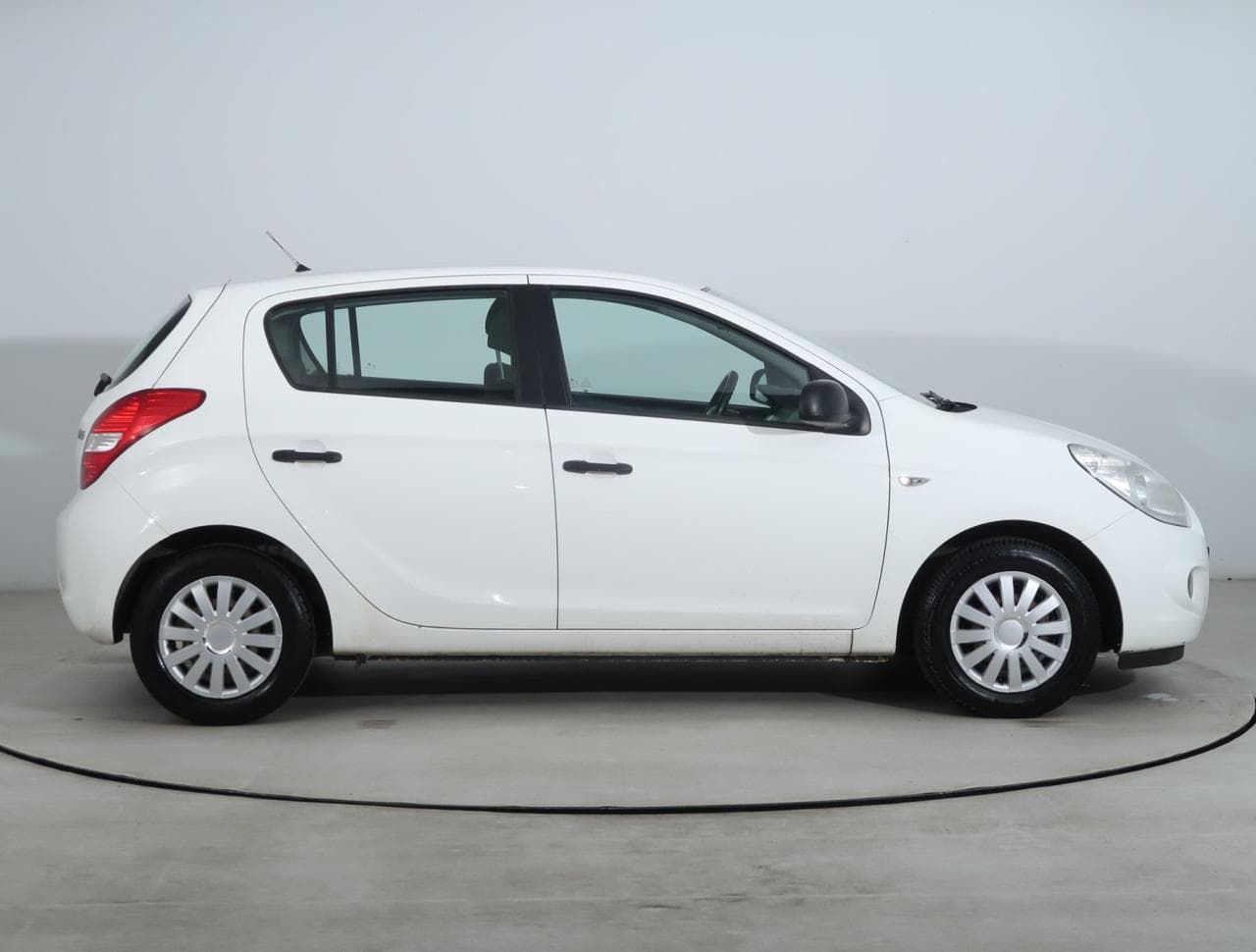 2011 Hyundai i20 - 15
