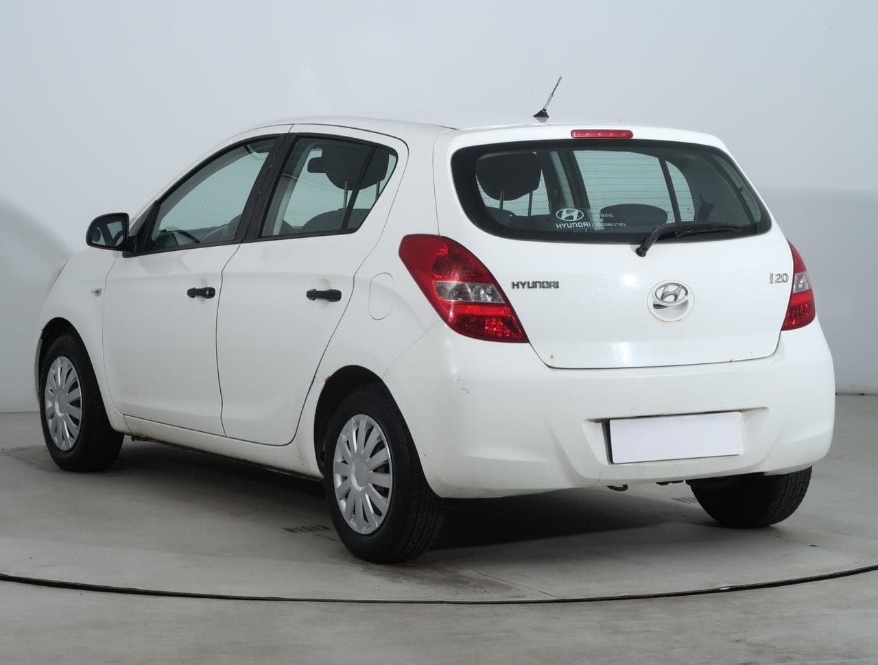 2011 Hyundai i20 - 9