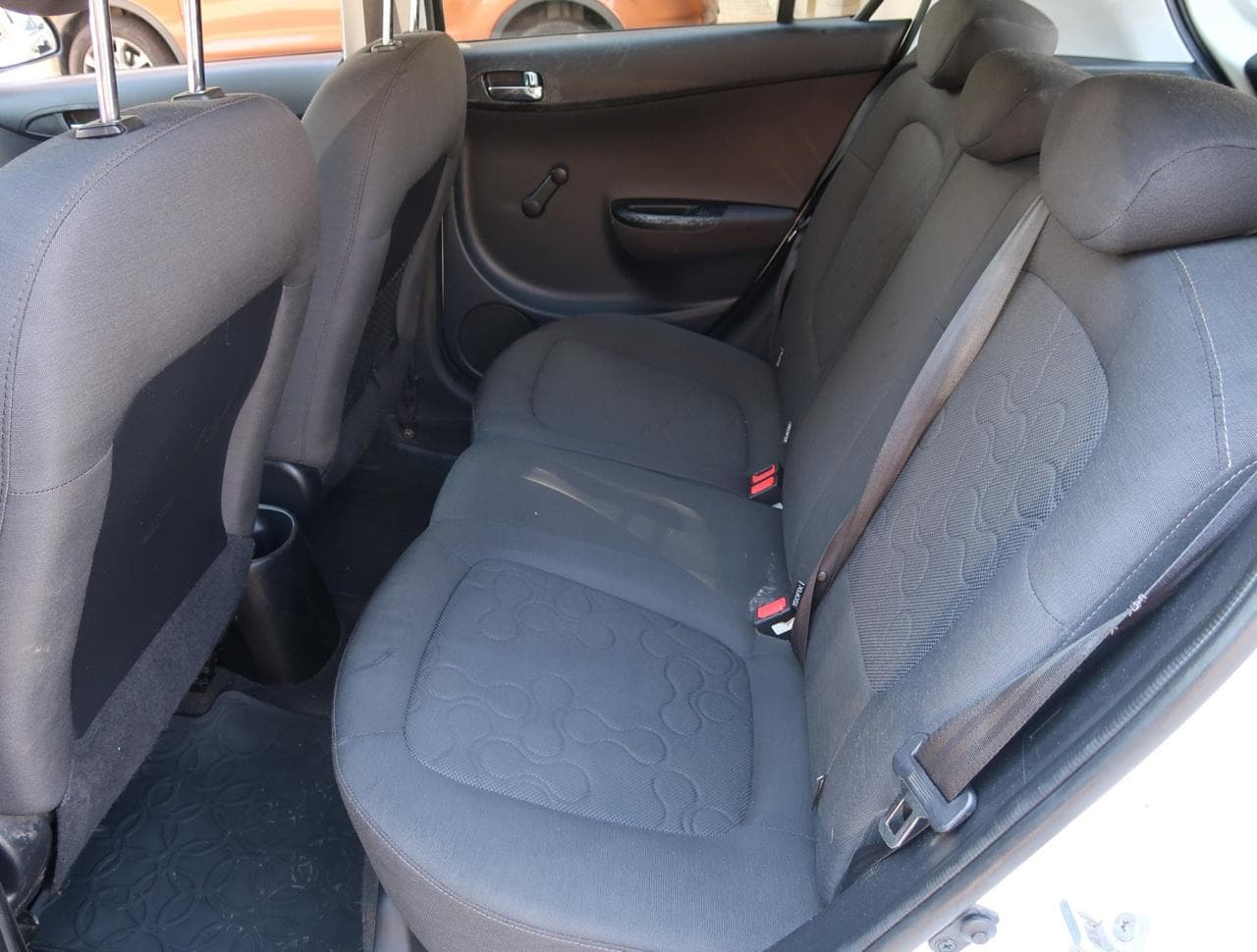 2011 Hyundai i20 - 28