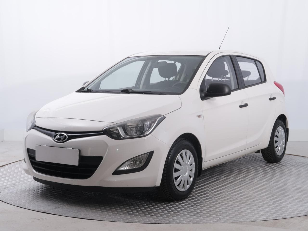 2013 Hyundai i20 - 5