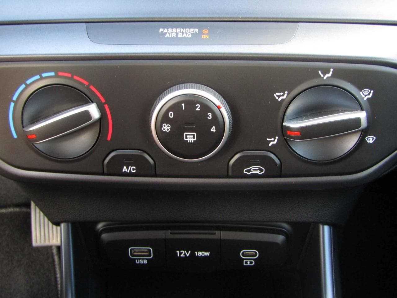 2024 Hyundai i20 - 14
