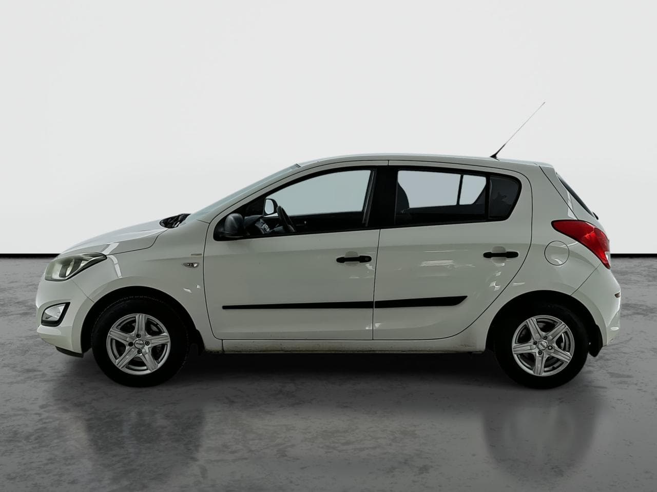 2013 Hyundai i20 - 4