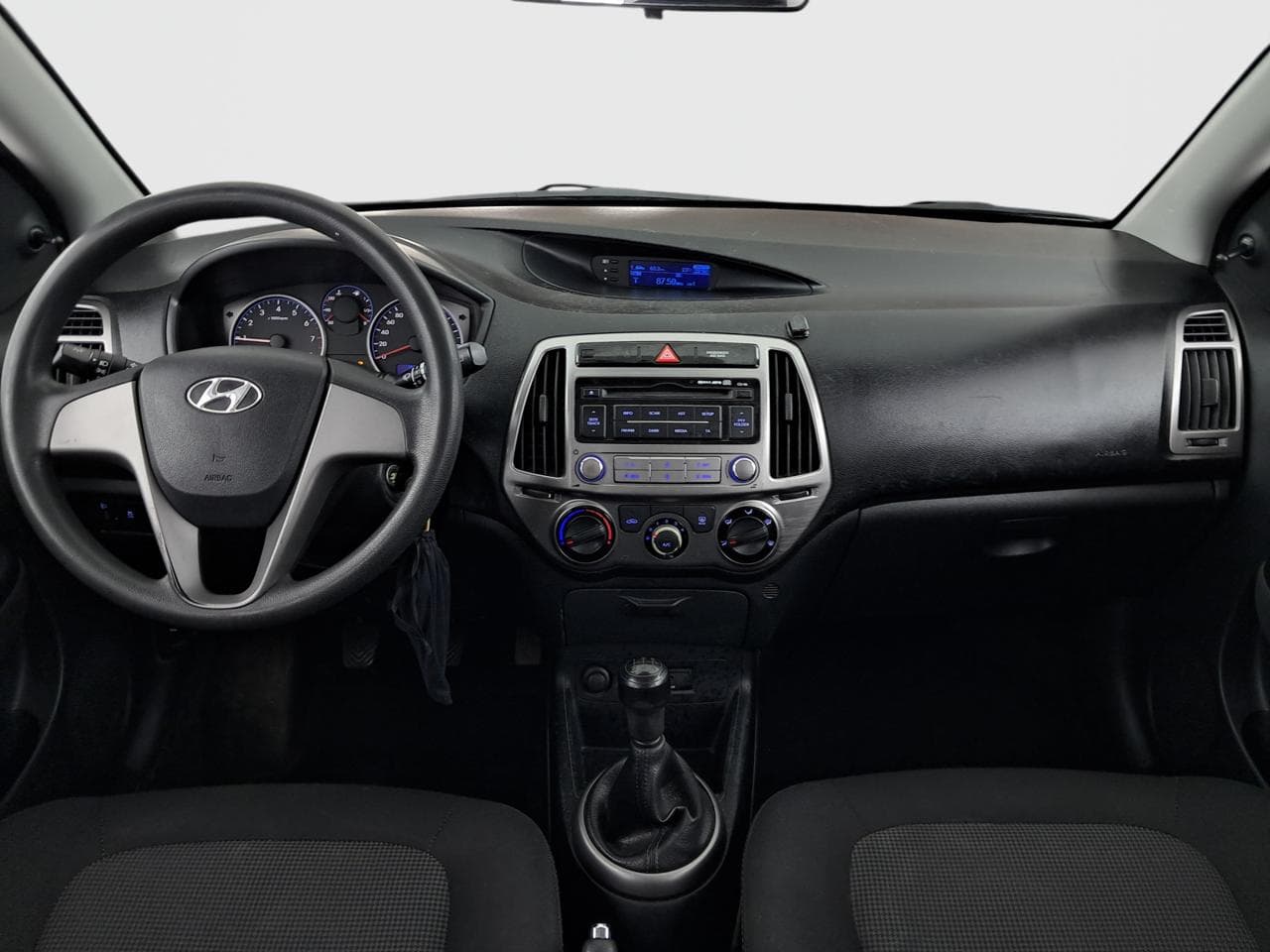 2013 Hyundai i20 - 10