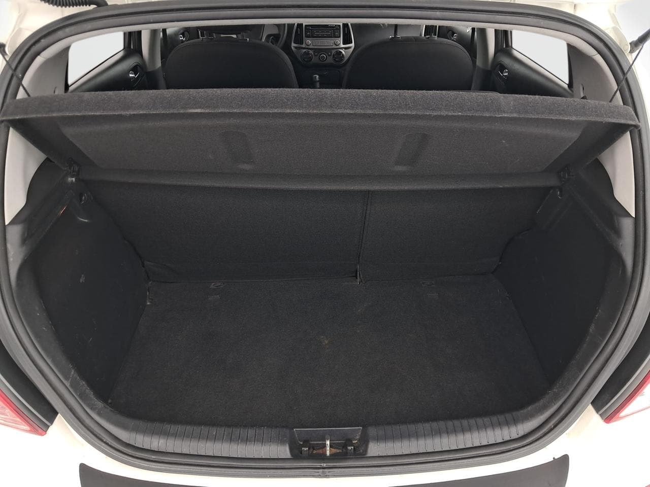 2013 Hyundai i20 - 20