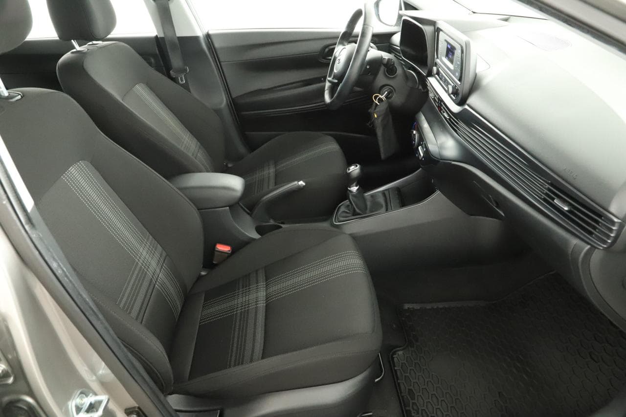 2021 Hyundai i20 - 10