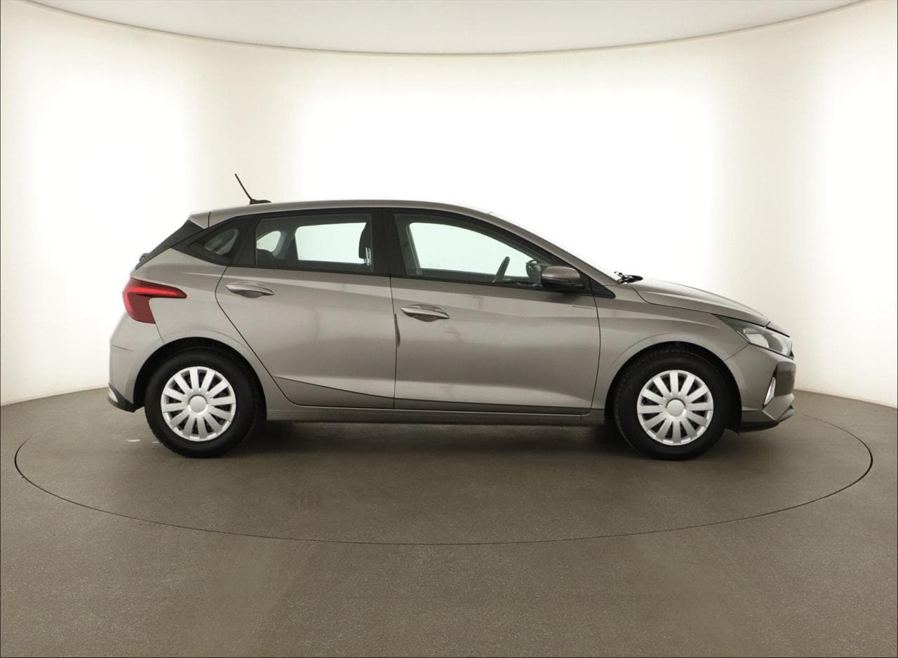 2021 Hyundai i20 - 8